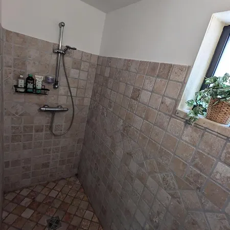 Townhouse 3 Bedrooms Alloggio in famiglia Calvisson